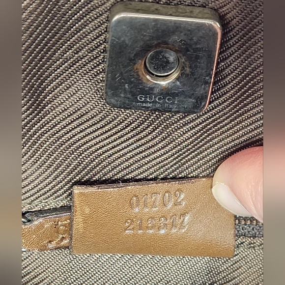 Gucci Vintage Canvas & Leather Shoulder Bag - Picture 13 of 14